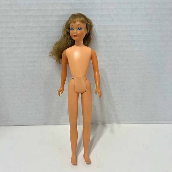 Barbie Other - VINTAGE Skipper Barbie doll